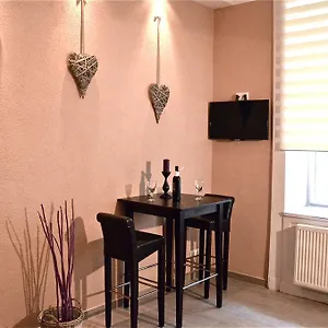 Apartment Luxe For Less, Budapest